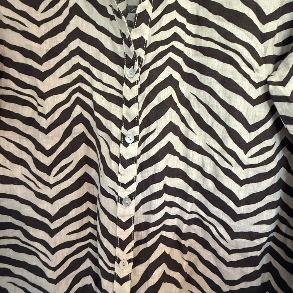 Tahari 100% Linen Zebra Print Button-Up Shirt Med… - image 4